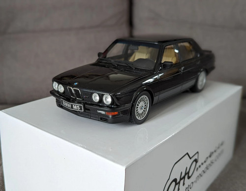 Ottomobile bmw e28 - m5, ot184